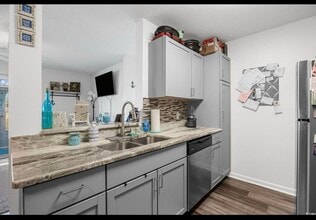 8775 Chandler Dr, Unit C in Myrtle Beach, SC - Building Photo - Building Photo