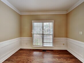 2620 Loch Way in Snellville, GA - Foto de edificio - Building Photo