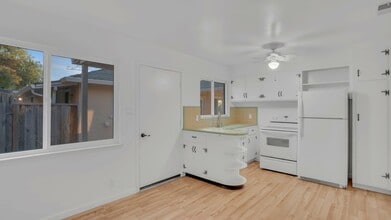 16120 Alum Rock Ave in San Jose, CA - Building Photo - Building Photo