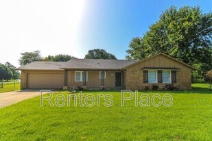 11760 E 128th Pl S in Broken Arrow, OK - Building Photo