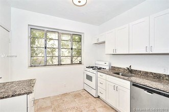817 Lenox Ave-Unit -6 in Miami Beach, FL - Building Photo - Building Photo
