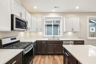 1136 Falcon Ct in Everson, WA - Building Photo - Building Photo