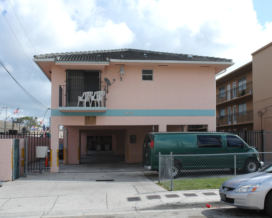 103 SW 18th Ave in Miami, FL - Building Photo