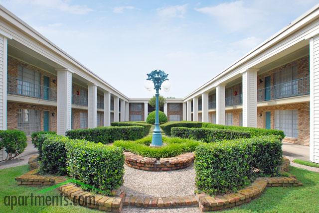 Lantern Village in Houston, TX - Foto de edificio - Building Photo