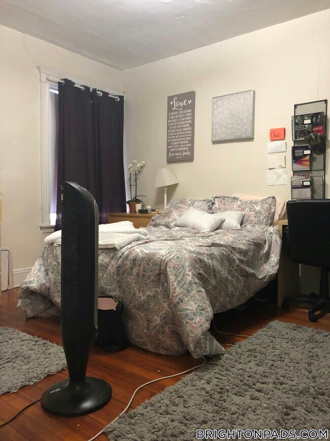 property at 19 Mt Hood Rd
