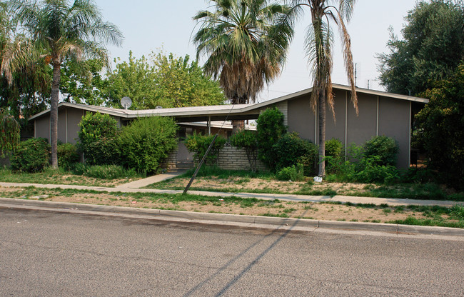 1225 E Vassar Ave in Fresno, CA - Building Photo - Building Photo