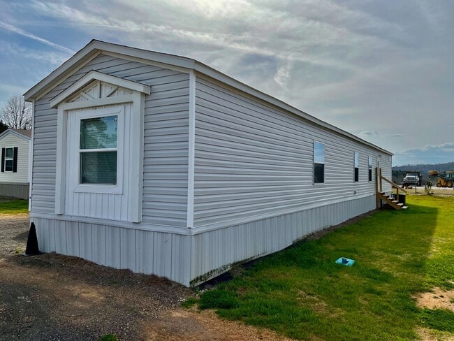 property at 1007 Alexandria Rd SW
