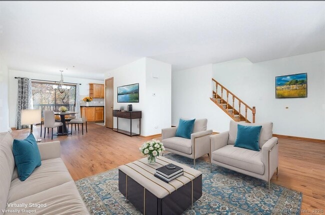 665 Churchill Dr in Newington, CT - Building Photo - Building Photo