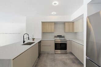 16380 Briar Patch Pl in Miami Lakes, FL - Building Photo - Building Photo