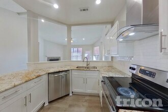 1121 Cypress Ln in Desoto, TX - Building Photo - Building Photo