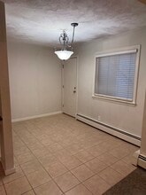 400 New River Rd, Unit 506 in Manville, RI - Building Photo - Building Photo
