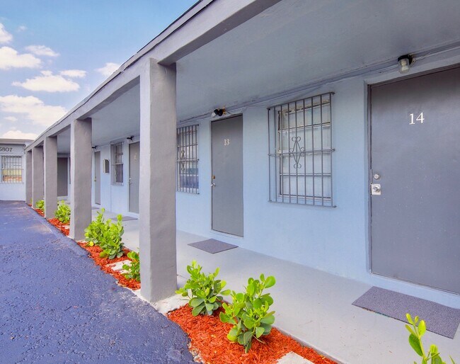 5807 SW 25th St Apartments and Nearby West Park Apartments For Rent