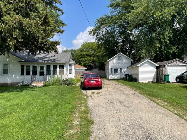 1506 Lawrence Ave in Lockport, IL - Building Photo - Building Photo