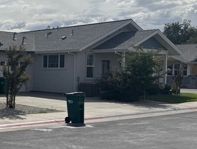 property at 1330 Edith Cir