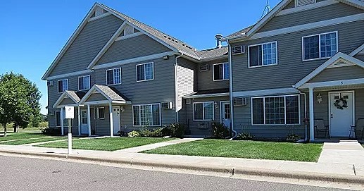 Northcrest Townhomes in Mora, MN - Building Photo