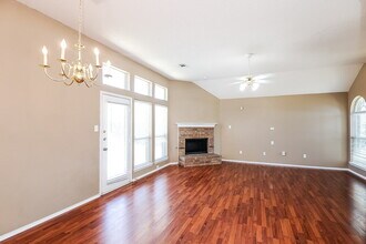 3017 Morning Dove Ln in Midlothian, TX - Foto de edificio - Building Photo