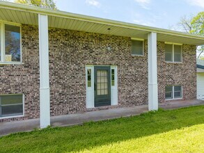 6500 E Bass Ln in Columbia, MO - Building Photo - Building Photo