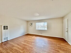 5717 McCommas Blvd, Unit H in Dallas, TX - Building Photo - Building Photo