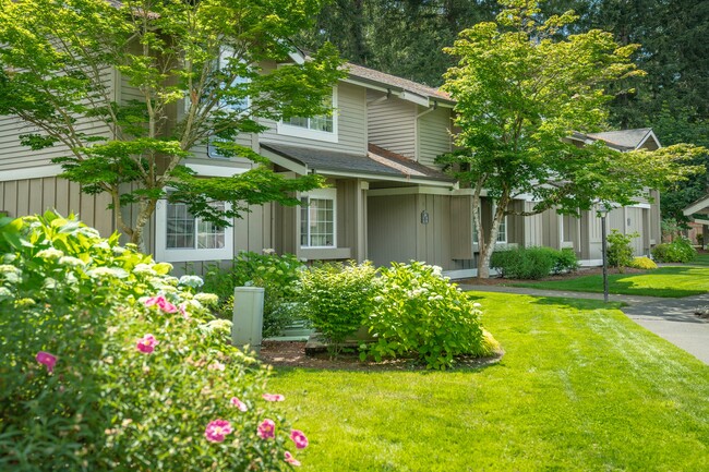 Stonegate Apartments in Lakewood, WA - Foto de edificio - Building Photo