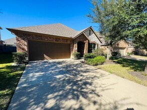8119 Sweet Gardens Ct in Cypress, TX - Building Photo - Building Photo