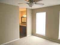 5508 Deep Forest Dr photo'