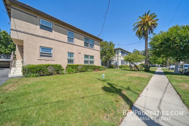 property at 5327 Vantage Ave