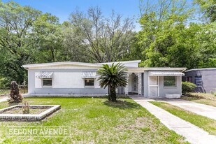5568 Verbena Rd in Jacksonville, FL - Building Photo