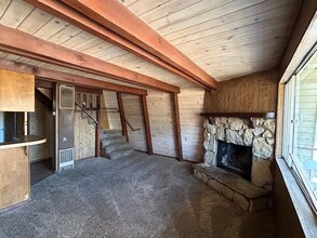 1556 Malabar Way in Big Bear, CA - Building Photo - Building Photo