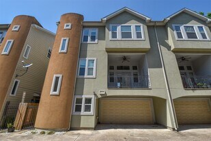 1141 W 24th St in Houston, TX - Building Photo