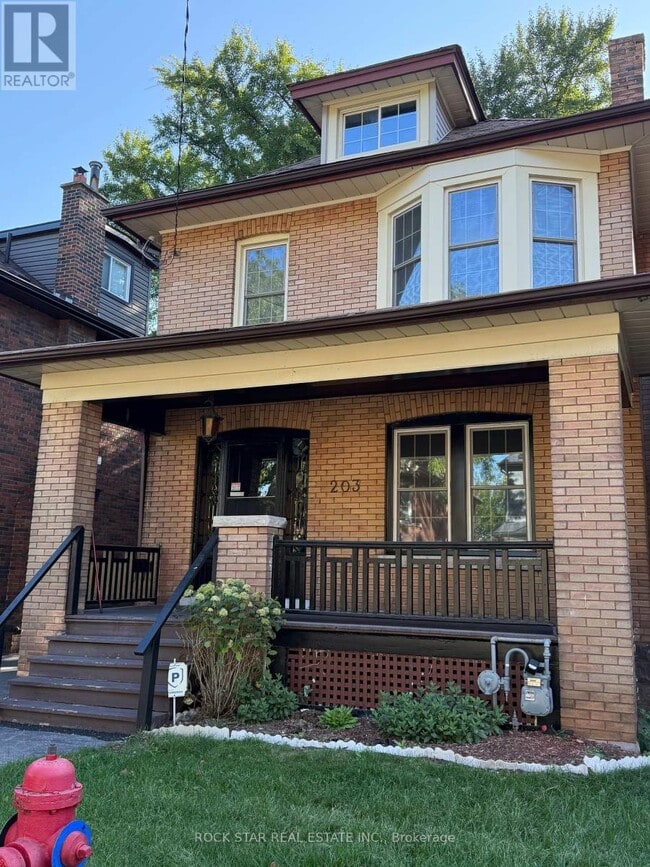 property at 203 Fairleigh Ave S