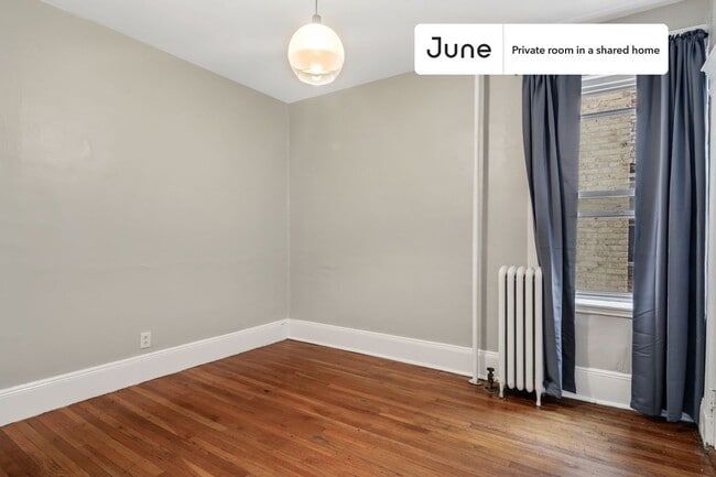 Room in Shared 3 bed/1 bath home in Boston, MA - Building Photo - Building Photo