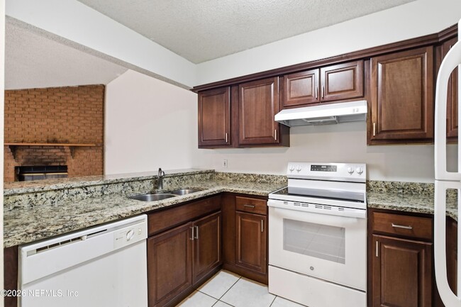 property at 3544 Villa Pl