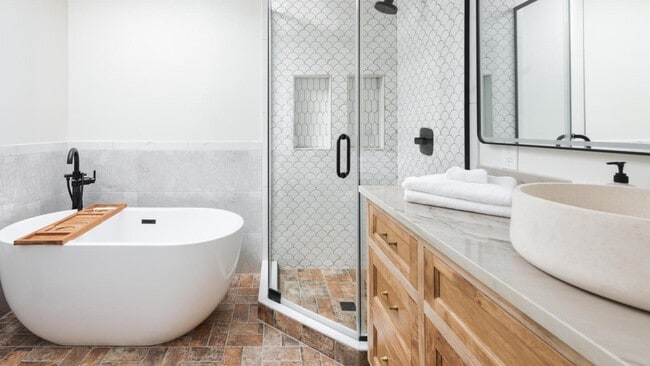 2237 E Hillery Dr in Phoenix, AZ - Building Photo - Building Photo