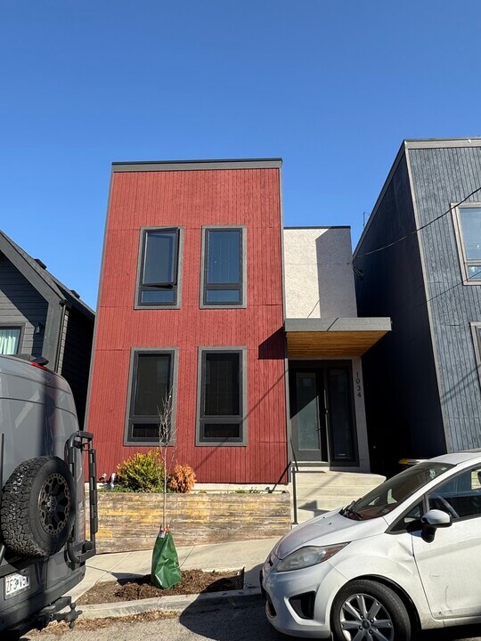 1034 E Missouri Ave in Kansas City, MO - Building Photo