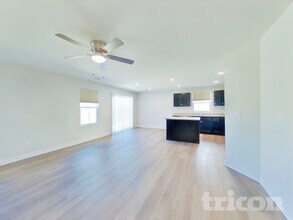 2833 Thornton Grove Blvd in Nashville, TN - Foto de edificio - Building Photo