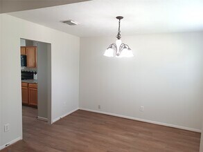 13414 Beechglen Ln in Houston, TX - Building Photo - Building Photo