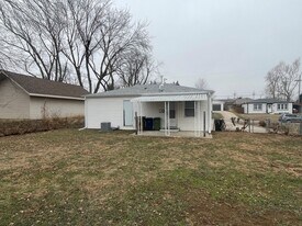 7612 S 39th Ave in Bellevue, NE - Building Photo