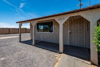 3265 N Swing St in Kingman, AZ - Building Photo - Building Photo