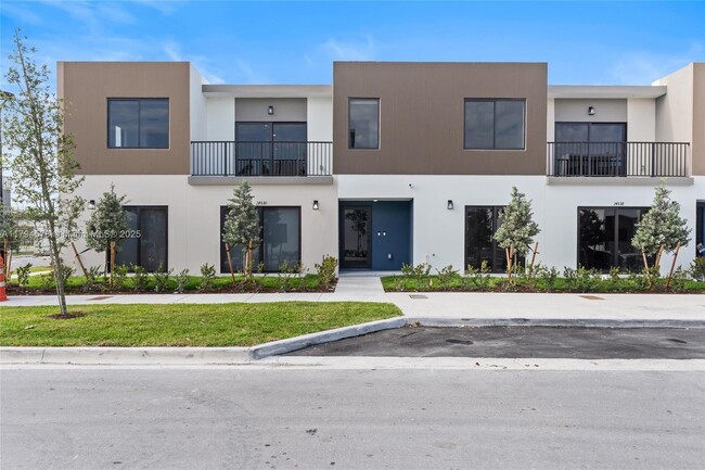 14530 SW 261st Terrace in Princeton, FL - Building Photo - Building Photo