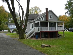 34 Kings Hwy in New City, NY - Building Photo - Building Photo