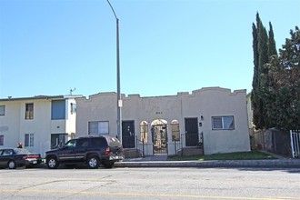 842 Alamitos Ave in Long Beach, CA - Building Photo - Building Photo