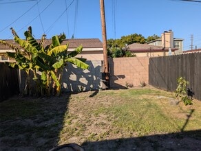 1849 E Poinsettia St, Unit 1849 1/2 in Long Beach, CA - Building Photo - Building Photo