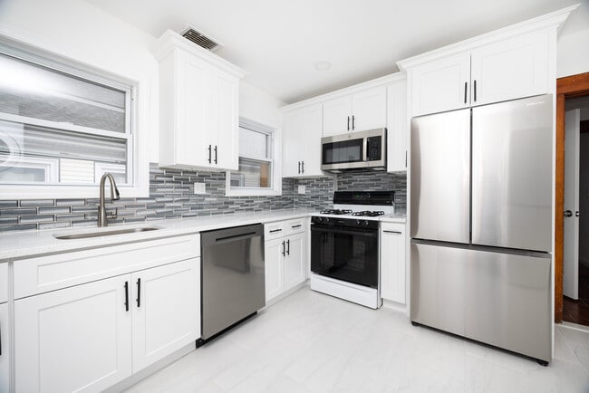 19 Puritan Rd, Unit 2