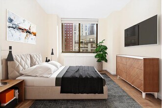 245 E 44th St in New York, NY - Building Photo - Building Photo