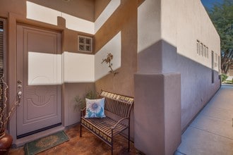 9562 E Chuckwagon Ln in Scottsdale, AZ - Foto de edificio - Building Photo