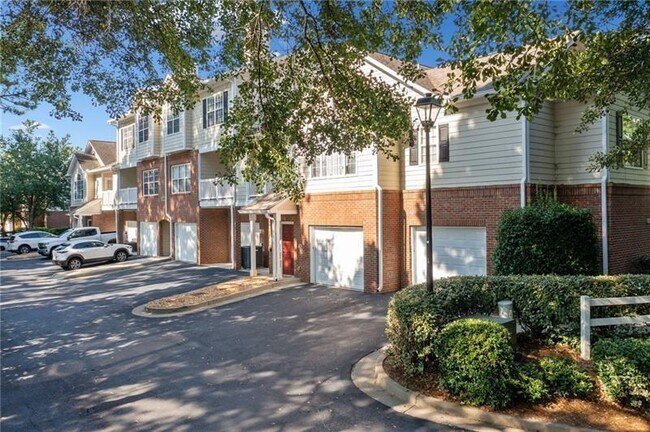 106 Spring Heights Ln in Smyrna, GA - Building Photo - Building Photo