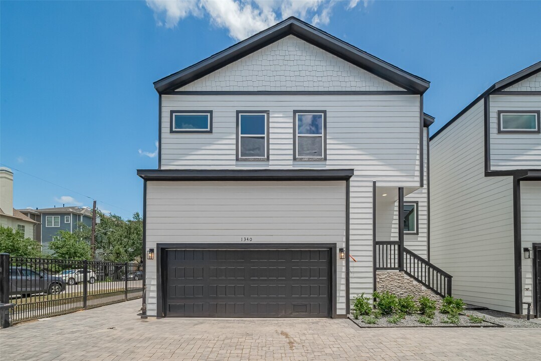 1352 W 24th St in Houston, TX - Building Photo