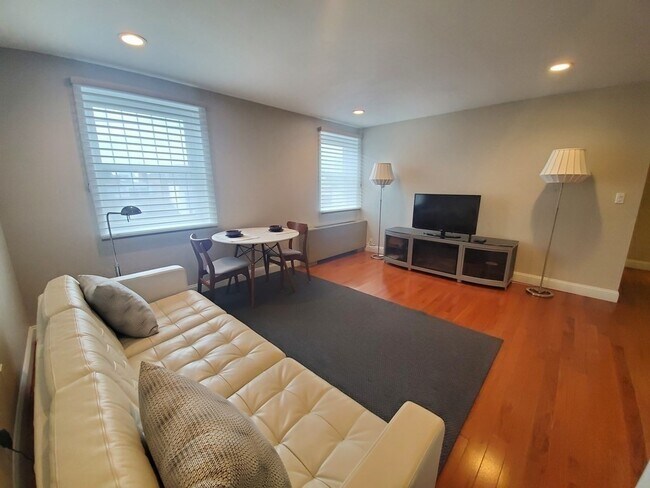 property at 27 Bowdoin St