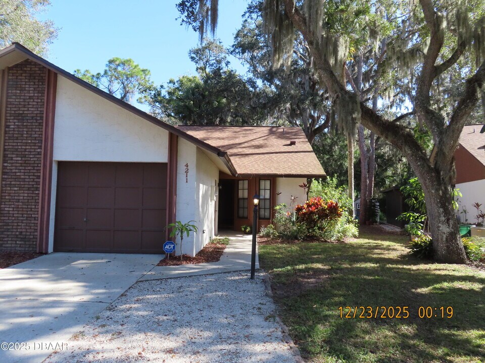 4211 New Haven Ct in Port Orange, FL - Building Photo