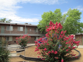 La Hacienda Apartments